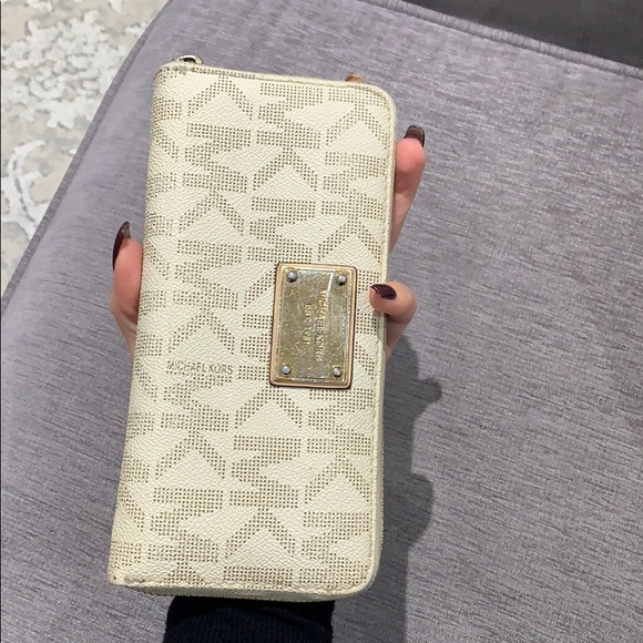 Real Michael Kors Walet - Picture 11 of 11